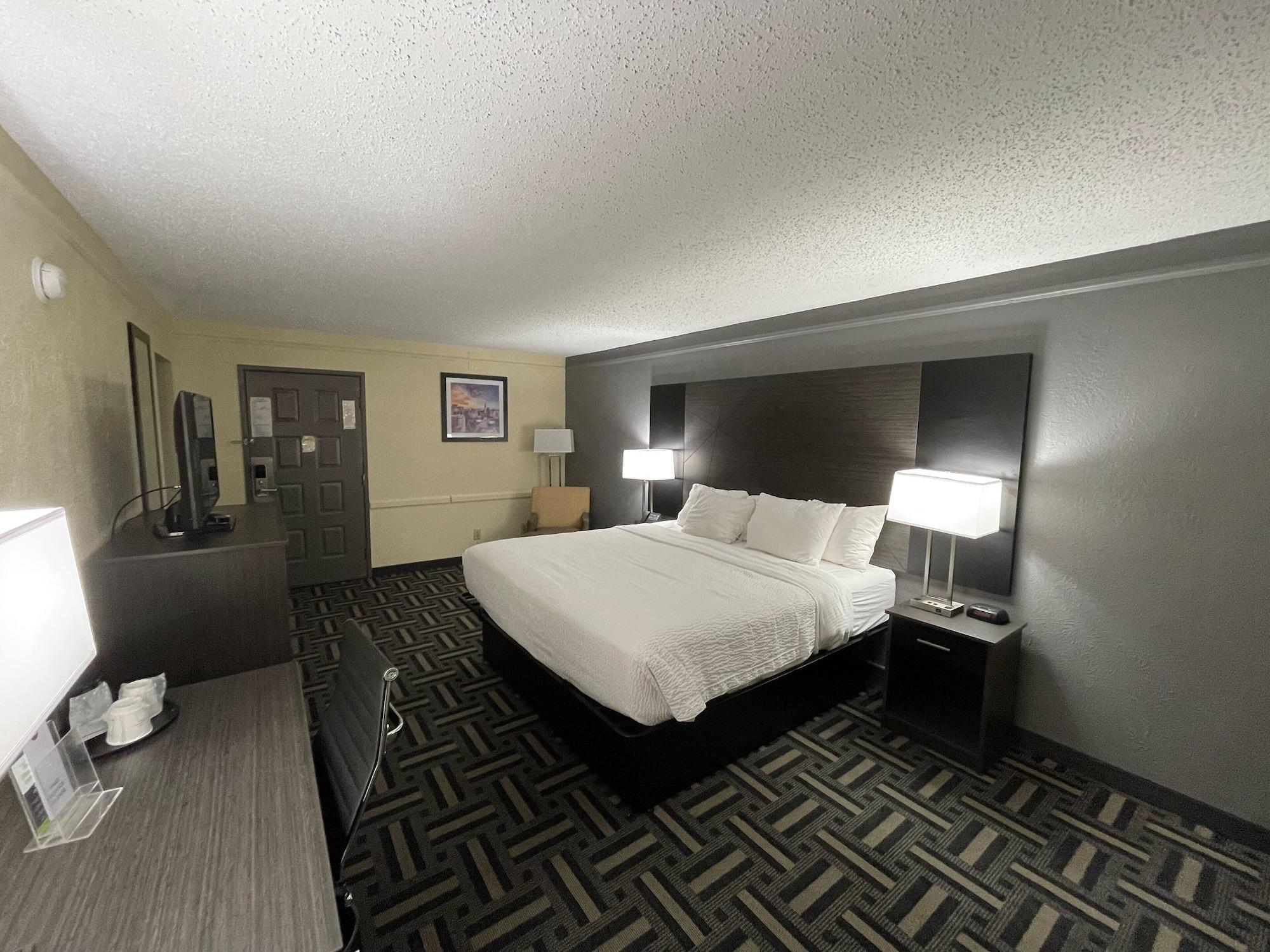 La Quinta Inn By Wyndham Indianapolis Airport Lynhurst Exterior foto